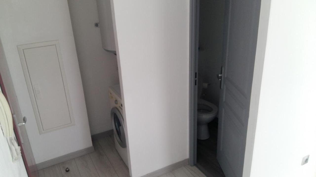 Appartement Entièrement équipé, WIFI, à 10 min de l'aéroport à Sainte-Clotilde Extérieur photo
